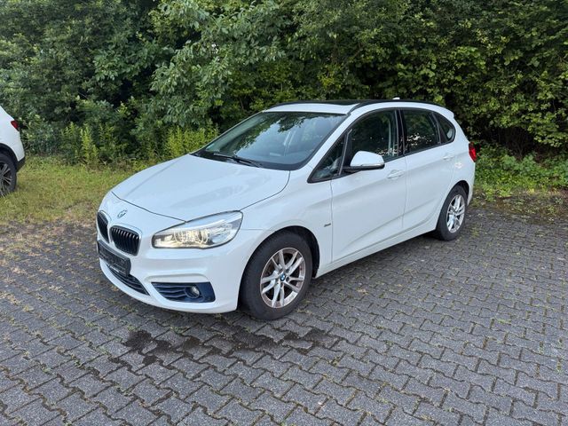 BMW BMW 218d Active Tourer LED/AHK/Panorama/Co...