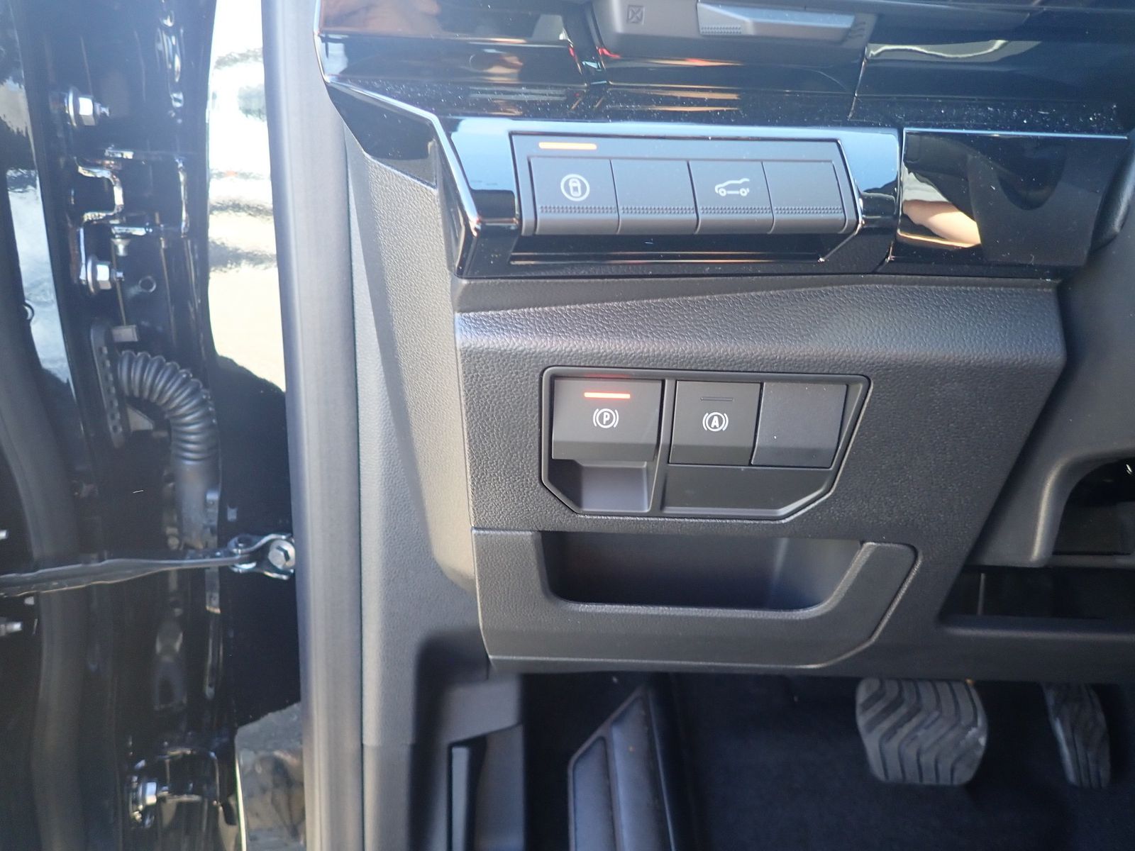 Fahrzeugabbildung Renault Austral Techno Full Hybrid E-Tech 200