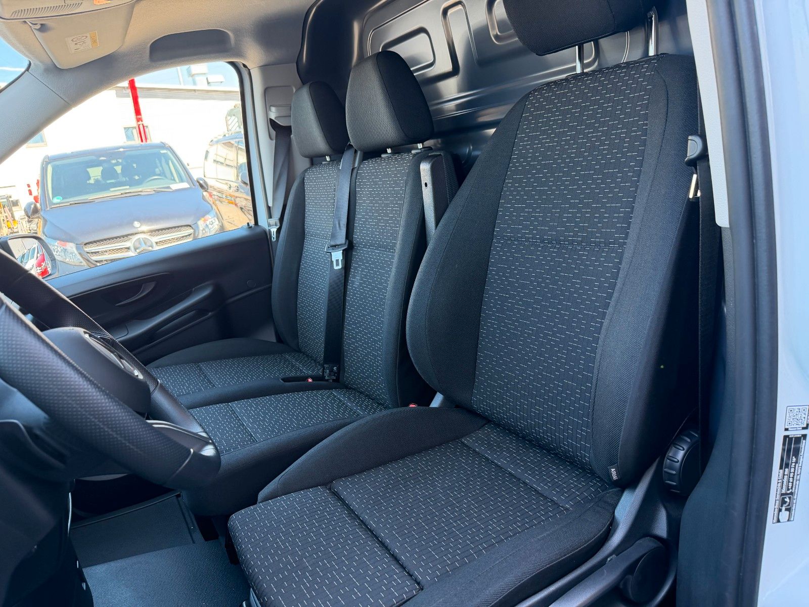 Fahrzeugabbildung Mercedes-Benz Vito 116 CDI Extral Klima AHK2,5 Kamera