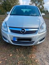 Opel Zafira B 2011 Diesel - Opel Zafira Gebrauchtwagen in Magdeburg