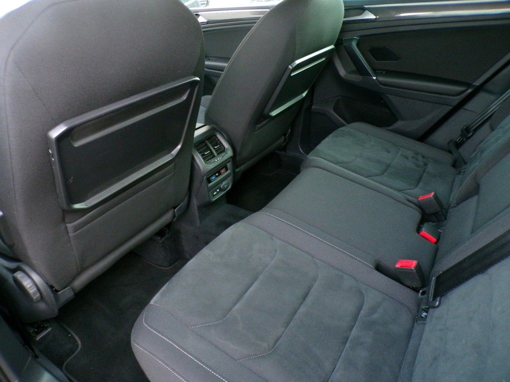 Fahrzeugabbildung Volkswagen Tiguan 2.0 TDI Highline BMT/Start-Stopp 4Motion