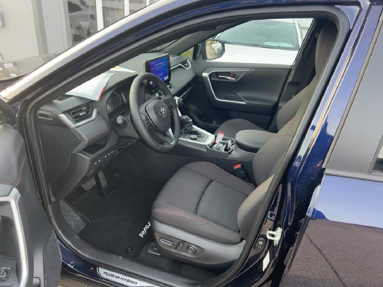 Fahrzeugabbildung Toyota RAV4 Plug-in Hybrid 4x4 Teamplayer