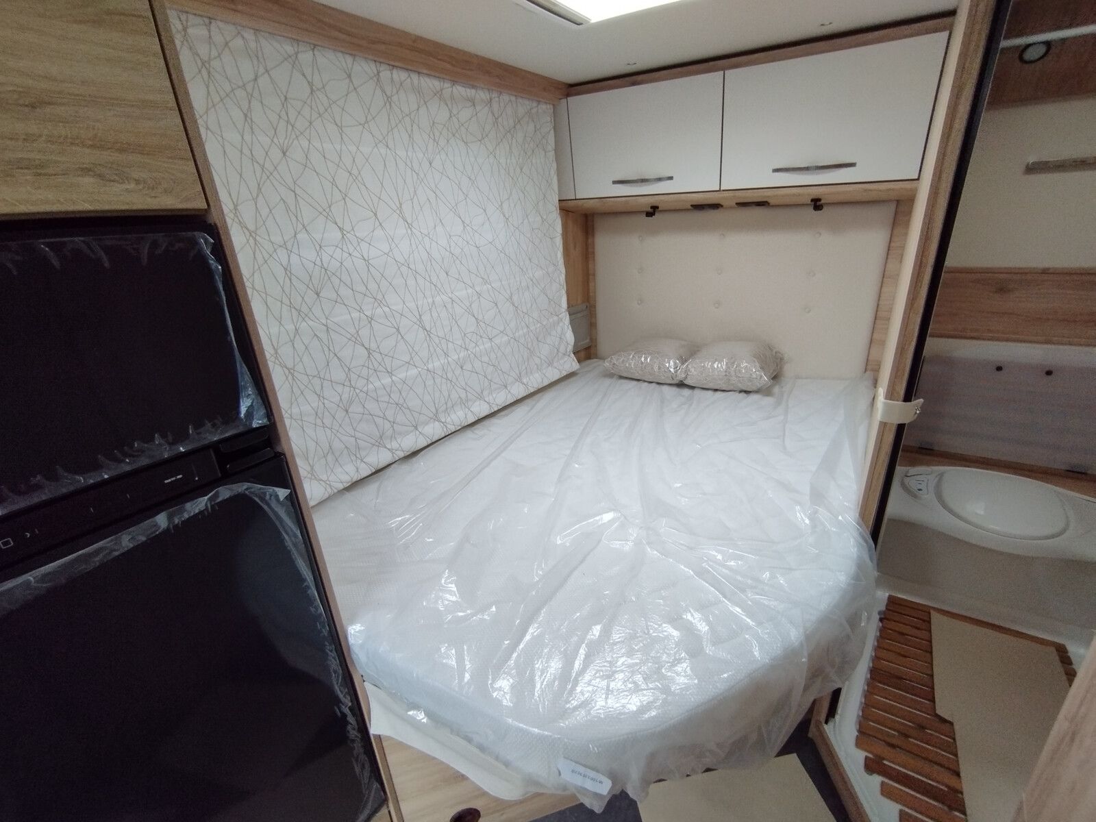 Fahrzeugabbildung Eura Mobil Profila T PT 675 SB Mondial Paket
