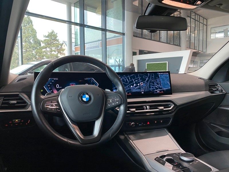 BMW 320d Touring xDrive Curved DrivingA. DAB Shz LED foto 7