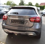 Mercedes-Benz GLA 200 *Panorama*Urban*Kamera*LED High Perf.* - Mercedes-Benz GLA 200 aus 2017