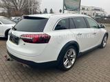 Opel Insignia Country Tourer 2.0 BiTurbo CDTI A 4x4 - Opel Insignia: Country Tourer