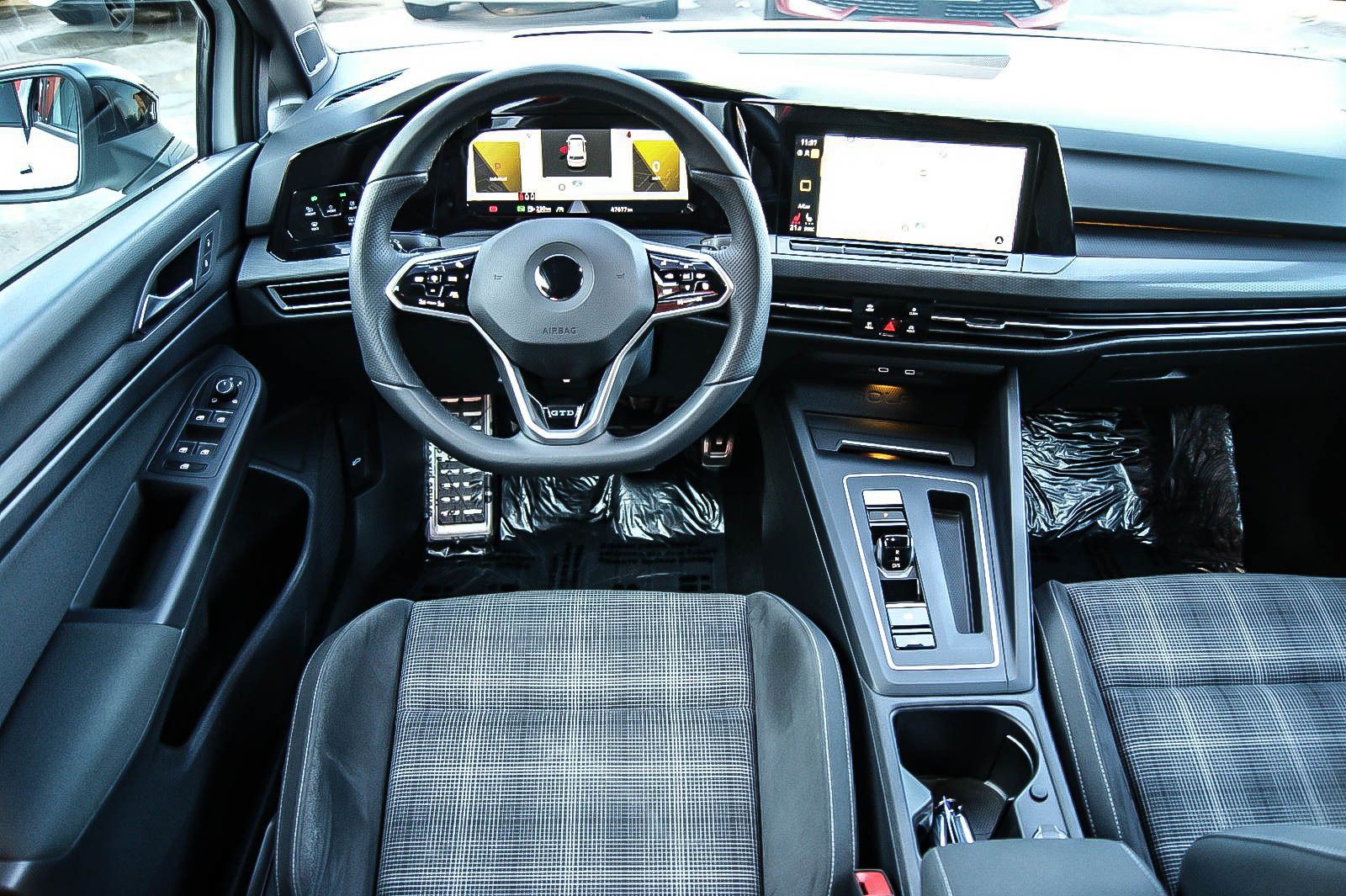 Fahrzeugabbildung Volkswagen Golf VIII GTD HARMAN-KARDON MATRIX STDHEZG ANHZV