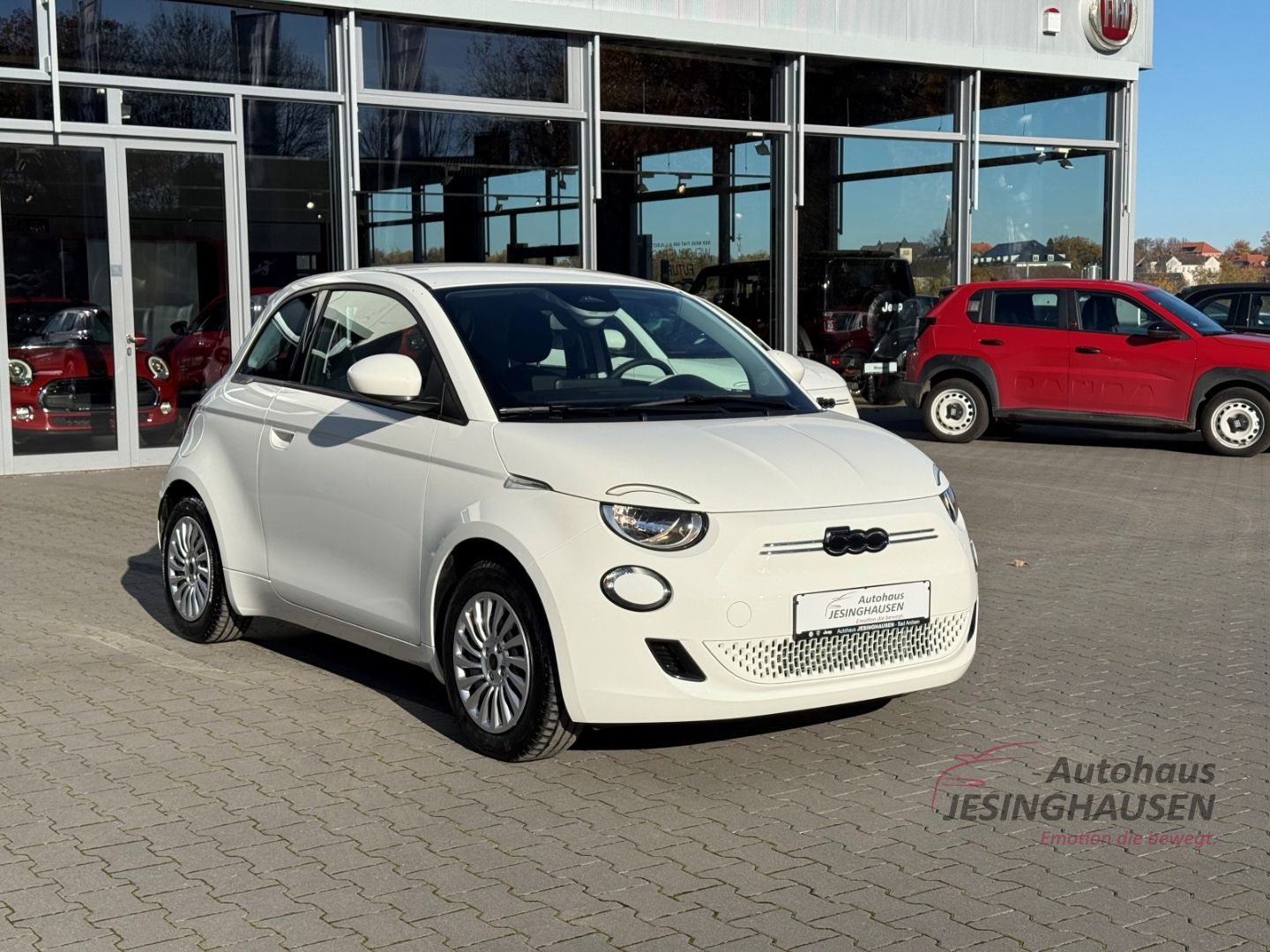 Fiat 500e +Klimaaut.+Tempomat+Spurhalte.+Schildererke imagem 3