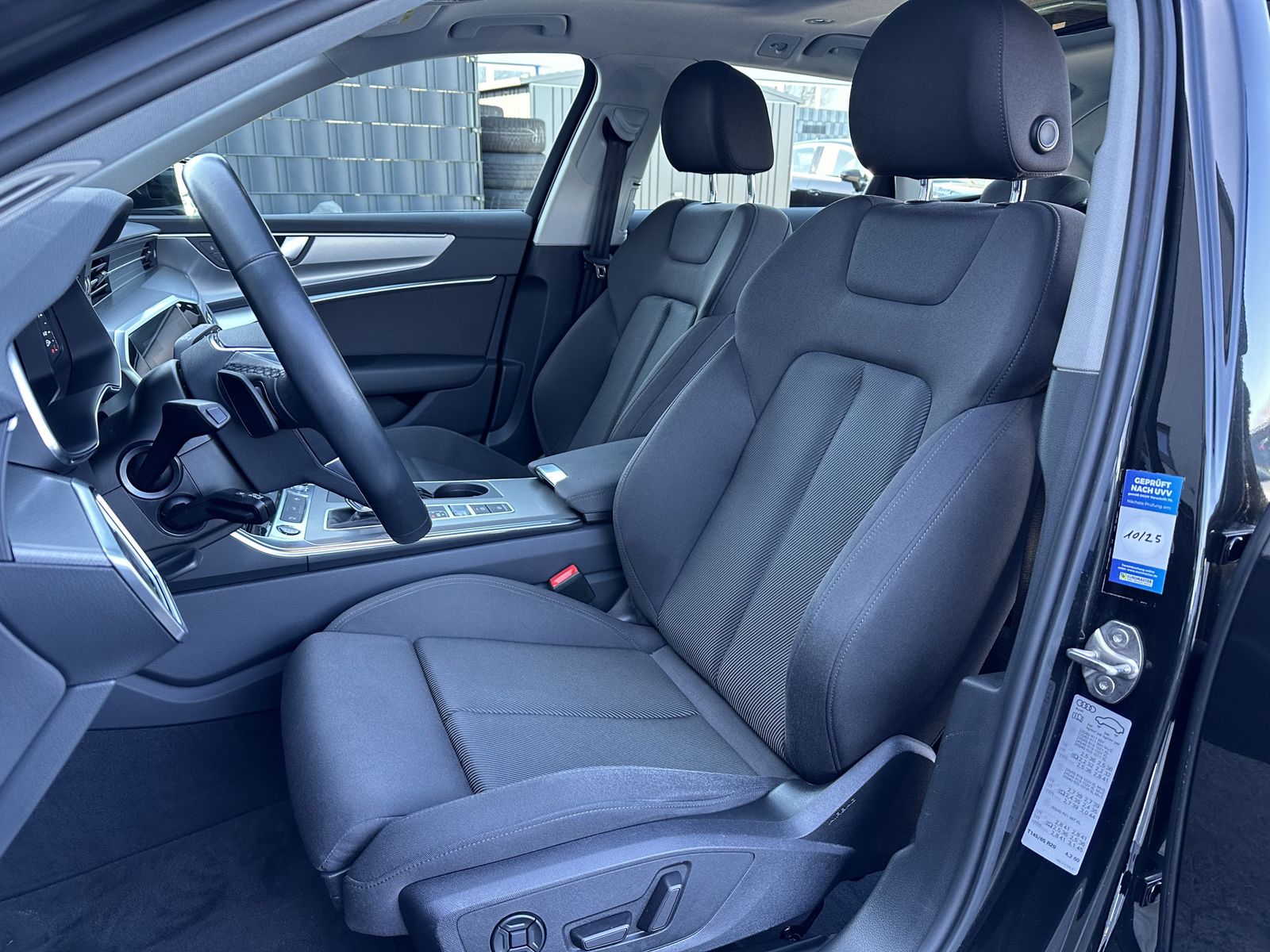 Fahrzeugabbildung Audi A6 Avant 40 TDI Sport NAV+MATRIX+360°+ACC+VC+HUD
