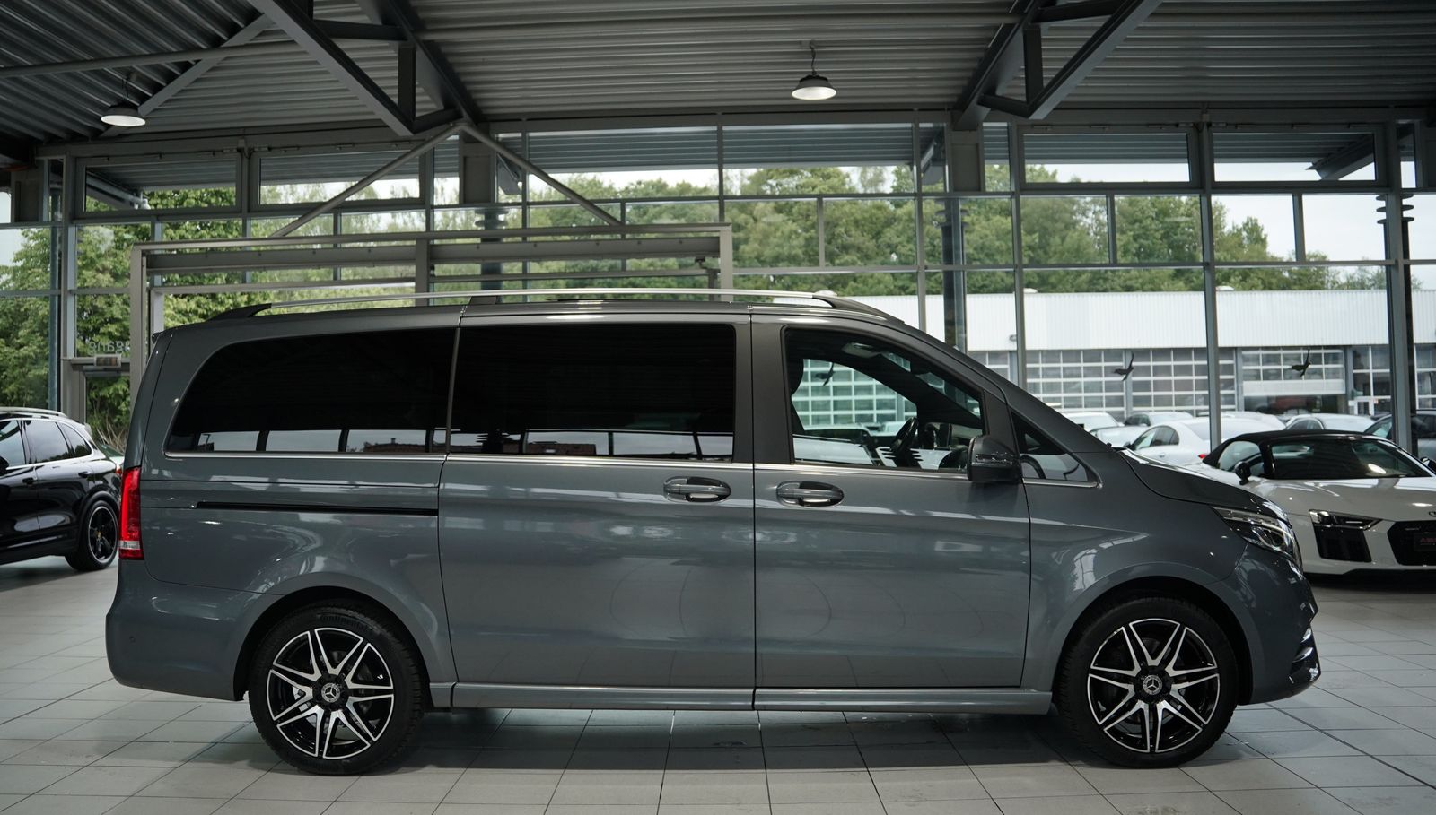 Mercedes Benz V 250