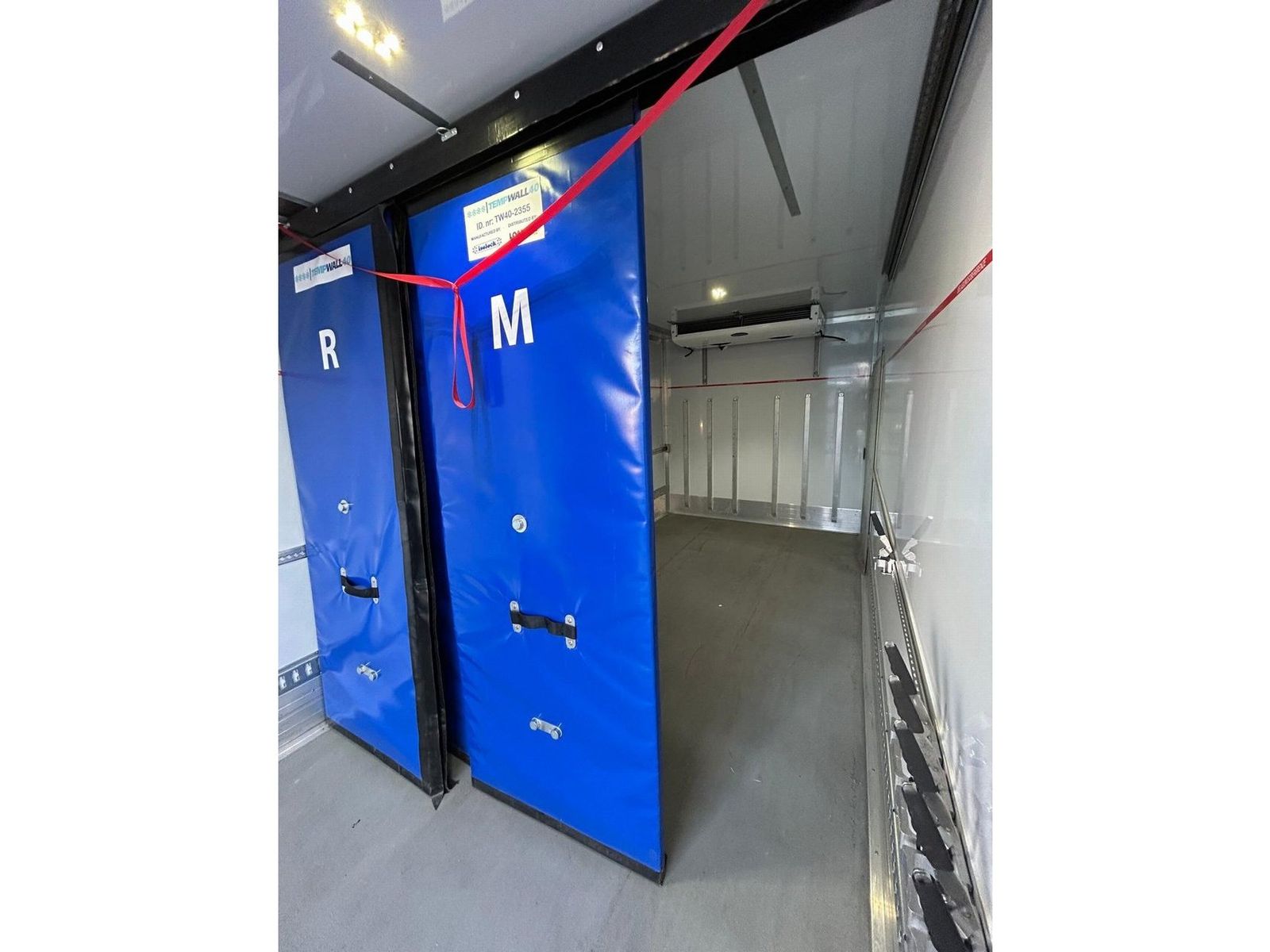 Fahrzeugabbildung Mercedes-Benz 1223 L  mit Spier Athlet Thermo 5 LBW 2000kg