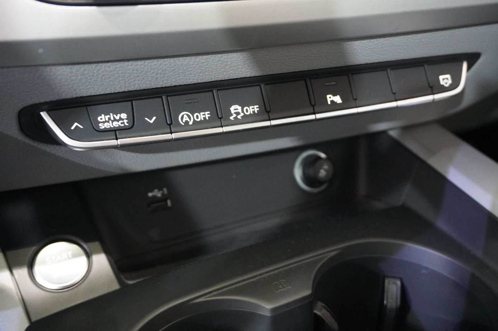 Fahrzeugabbildung Audi A5 Sportback 35 TDI S-TRONIC NAVI/LED/SHZ/DAB+