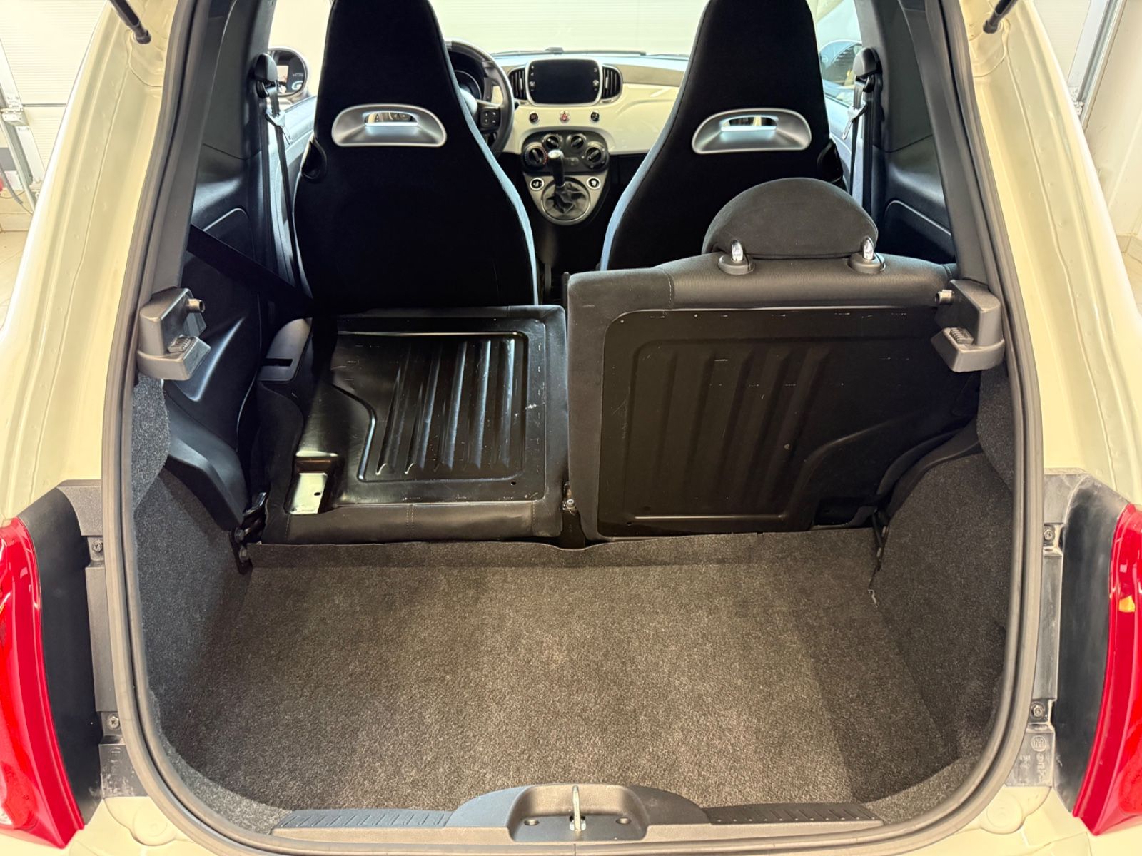 Fahrzeugabbildung Abarth 500 595 Basis, Sky Dome Pano,  Alu Sport,