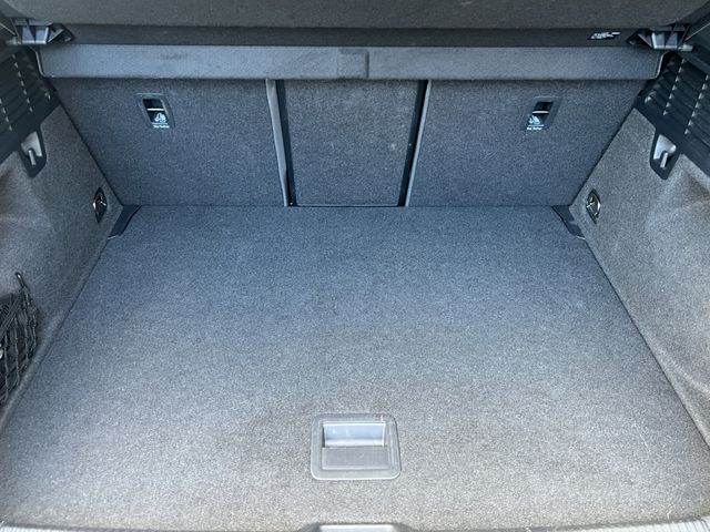 Q2 30 TDI advanced 85kW, AHK, SHZ