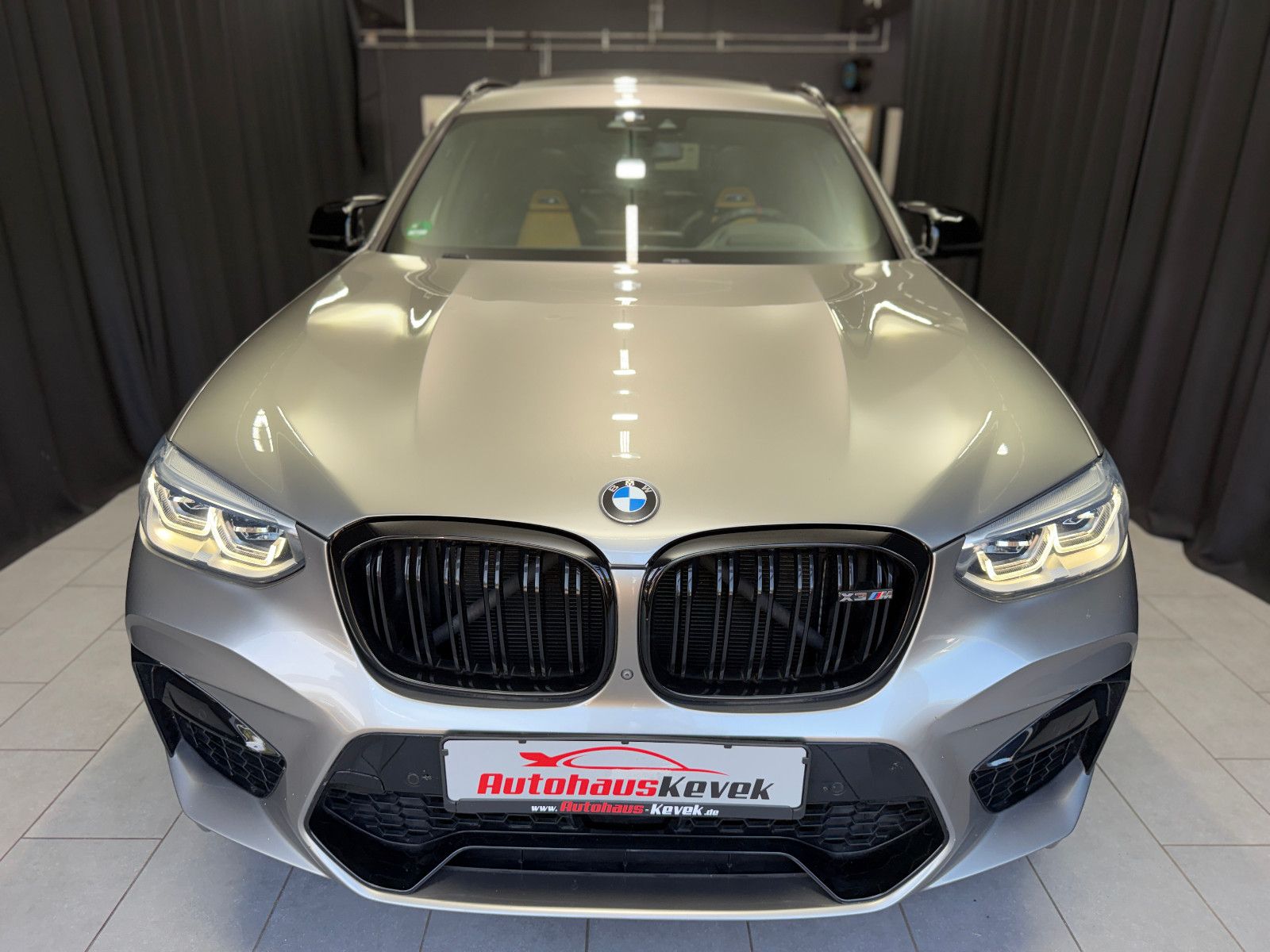 Fahrzeugabbildung BMW X3 M |H/K|HuD|PANO|LASER|INDIVIDUAL