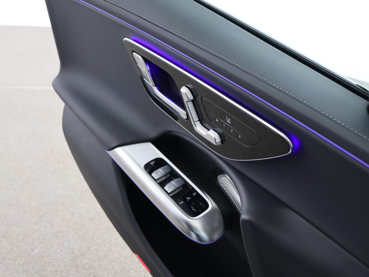 Mercedes-Benz E 220 d T AMG Digital Light Night Burmester MBUX
