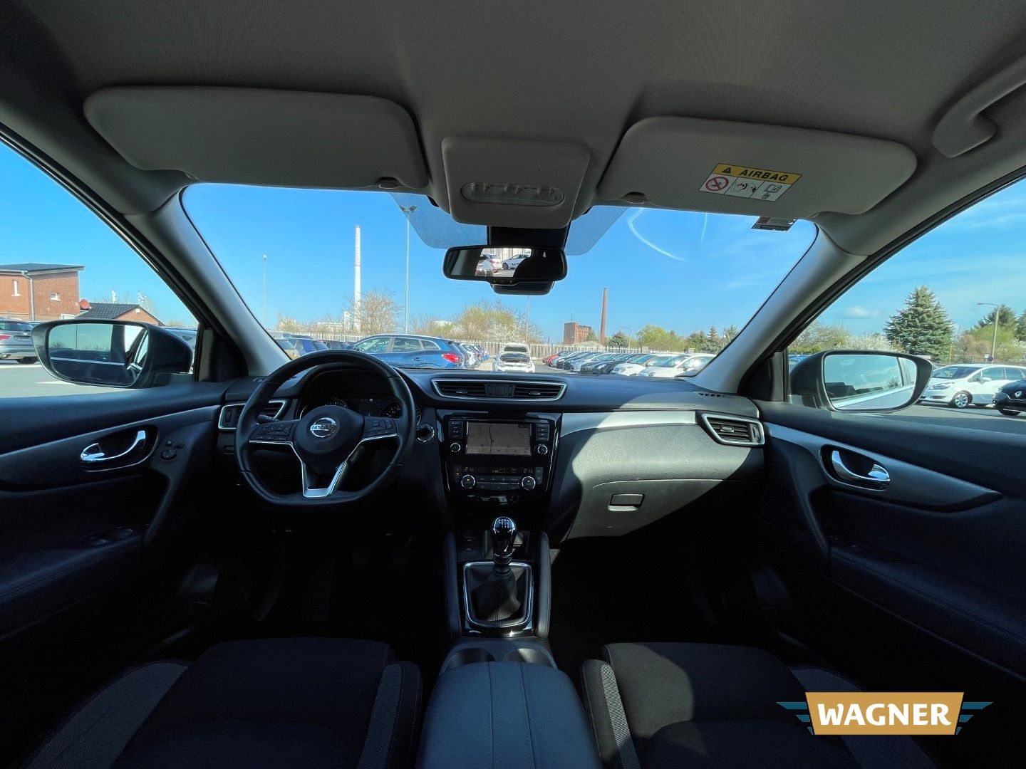 Fahrzeugabbildung Nissan Qashqai N-Connecta 1.3 DIG 360° Kamera