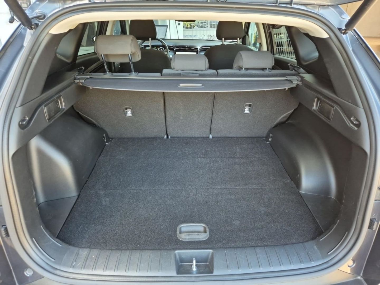 Fahrzeugabbildung Hyundai Tucson Trend Plug-In Hybrid 4WD Navi Digitales C