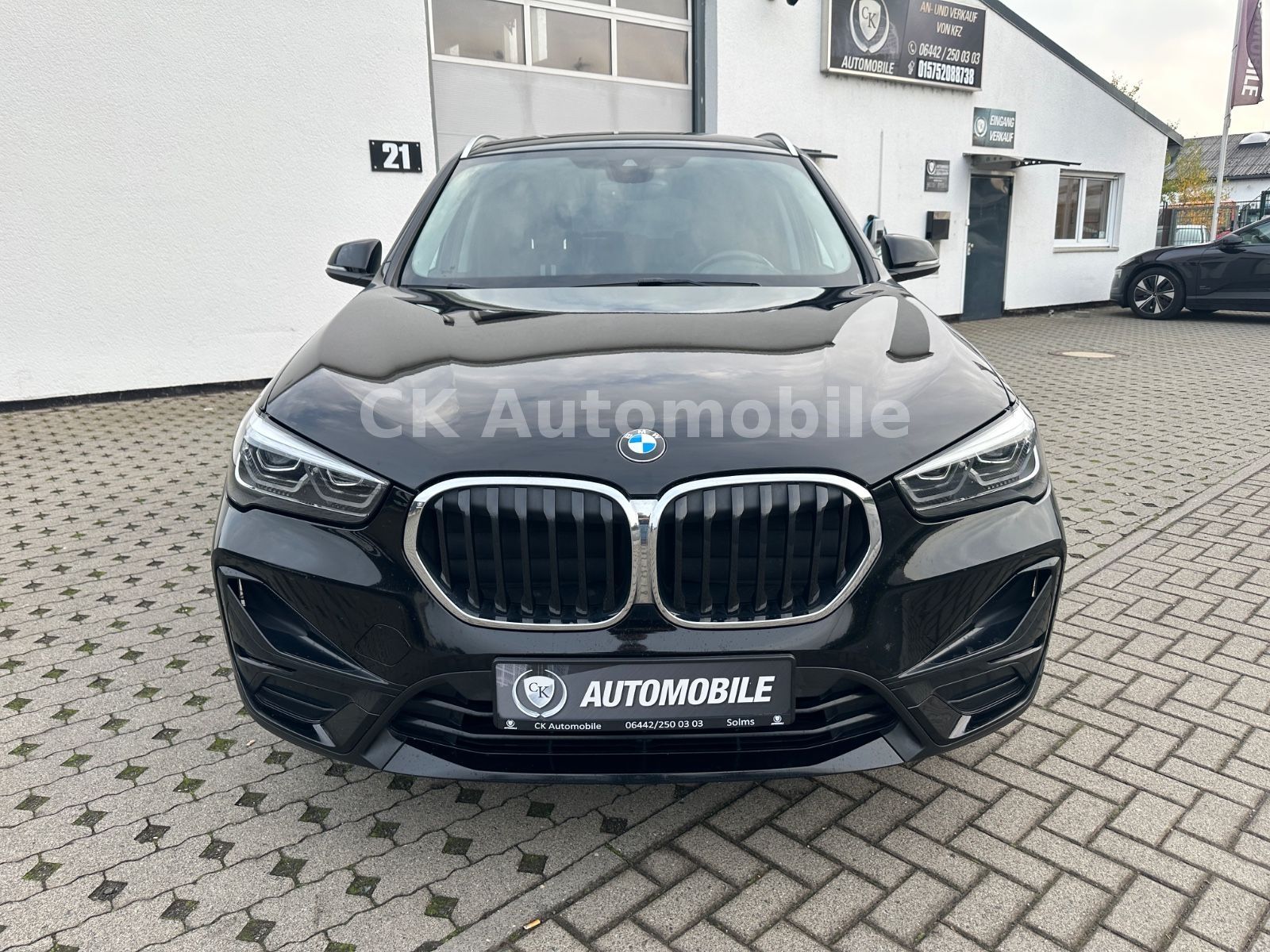 Fahrzeugabbildung BMW X1 sDrive 20d Sport-Line/Navi/LED/Tempomat/AHK