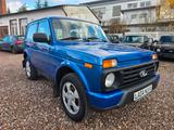Lada Taiga Urban 4x4*TÜV 10.2027*AHK*4x4*Sitzheizung* - Lada Taiga mit Benzin-Antrieb: Allradantrieb, Geländewagen
