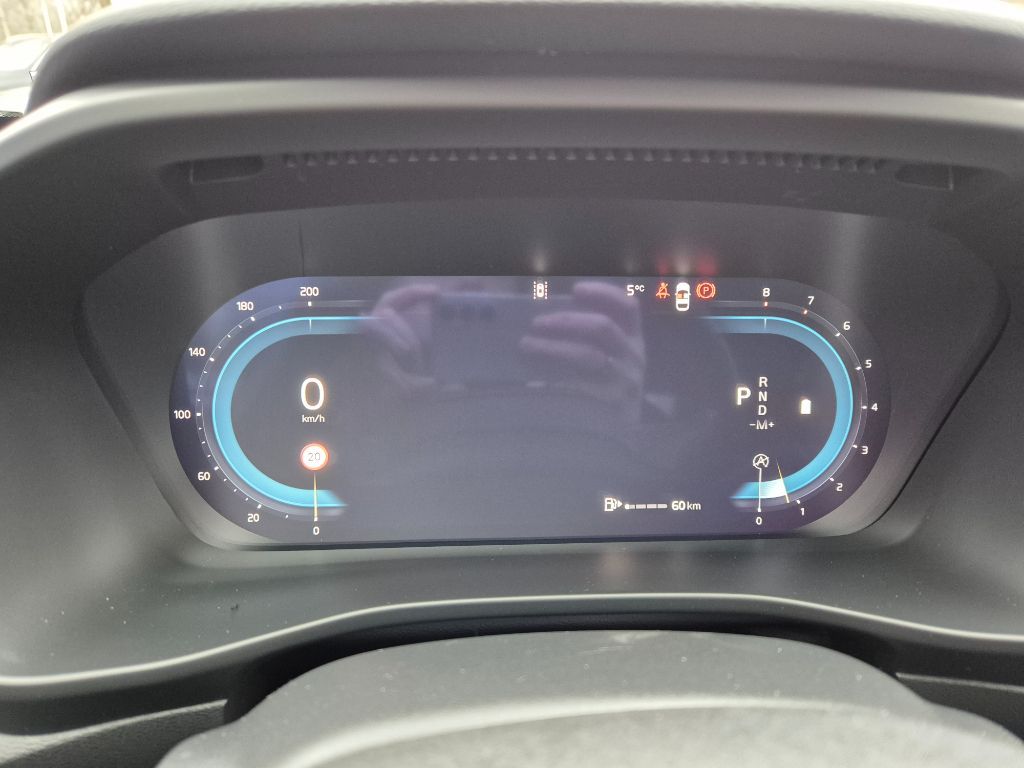 Fahrzeugabbildung Volvo XC40 B3 B DKG Core+BusinessPak+Allwetter+SOFORT