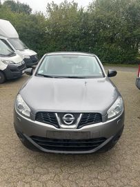 Nissan Qashqai - 2