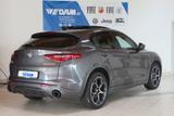 Alfa Romeo Stelvio Veloce Q4 2.0 280PS *Schiebedach* - Alfa Romeo Stelvio veloce mit Benzin-Antrieb
