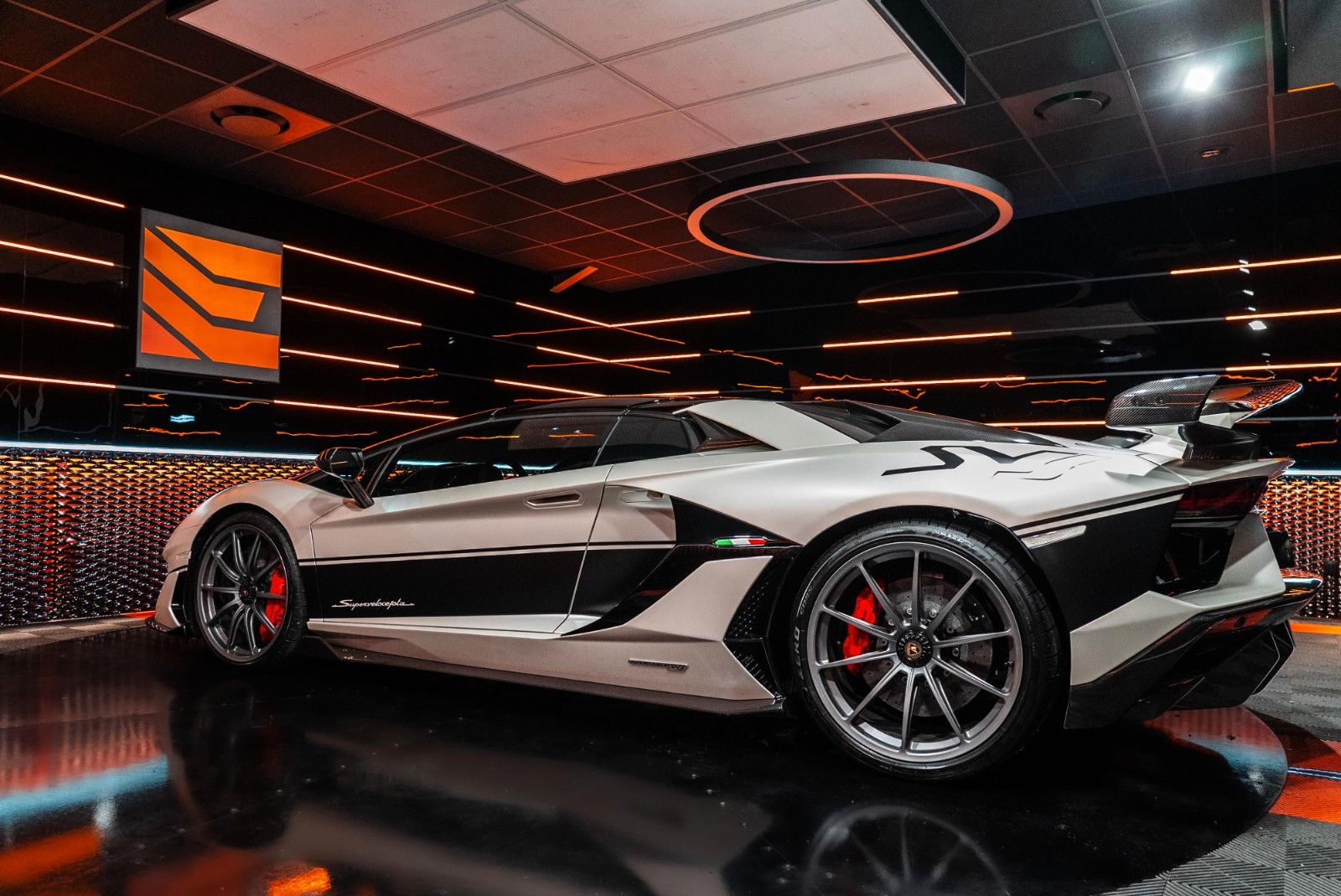 Lamborghini Aventador SVJ Roadster*Capristo Exhaust imagem 3