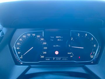 Bild 10 BMW 118 i Lim. Sport Line*AT*CARPLAY*SHZ*LED*NAV*
