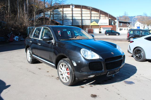 Porsche Cayenne Turbo 4.5