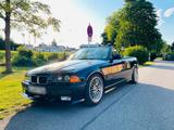 BMW E36 Cabrio 318i | Cosmosschwarz Metall... - BMW 318 aus 1995: 318i