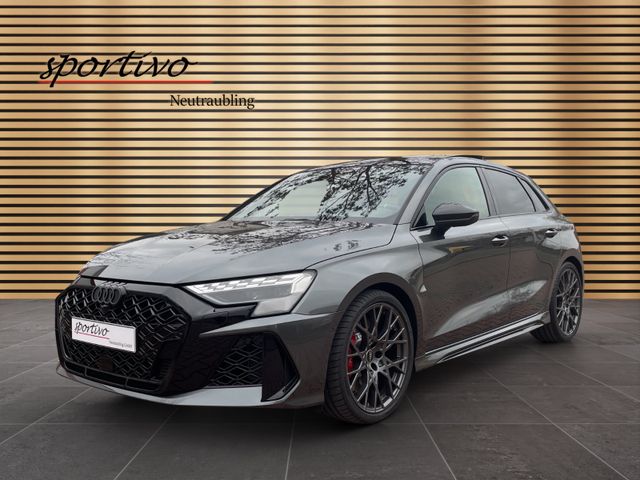 Audi RS3 Sportback/Schalensitze/RS-AGA/Pano/HUD/NP:84