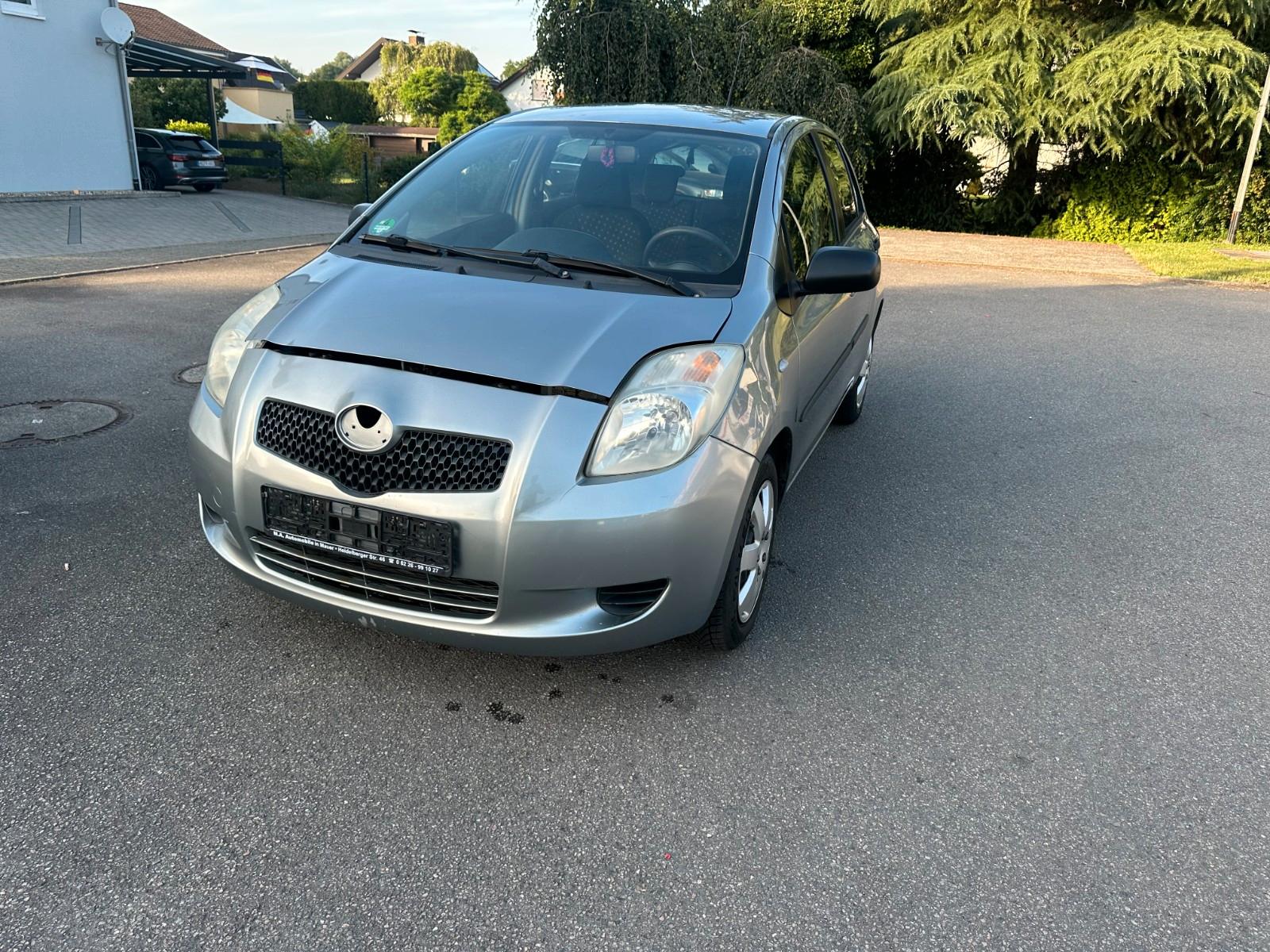 Toyota Yaris Cool