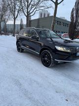 Volkswagen Touareg 3.0 V6 TDI SCR Tiptronic Executive E... - gebrauchte VW Touareg aus dem Jahr 2017