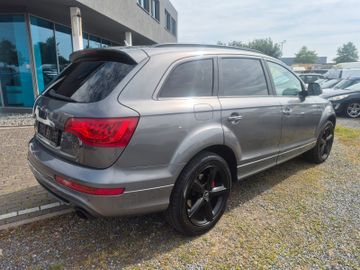 Audi Q7 - 12