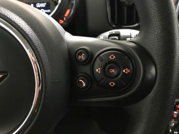 MINI Cooper Countryman 1.5 BLUET KLIMA NAVI PDC SHZ