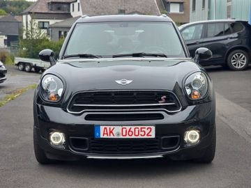 MINI Cooper Countryman - 8