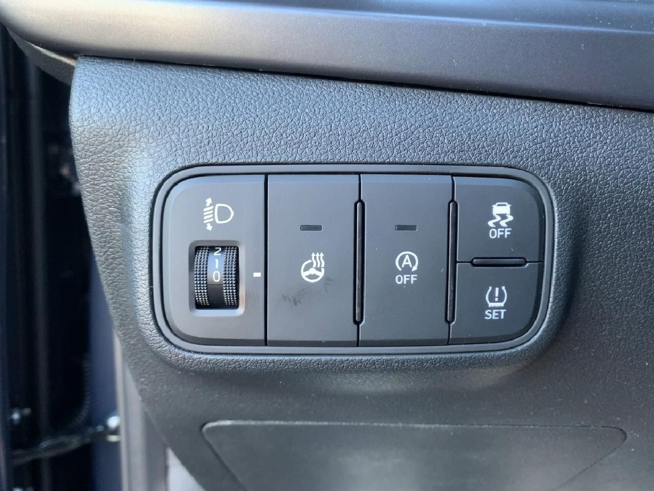 Fahrzeugabbildung Hyundai BAYON Blackline 2WD bis 30.06.!!!