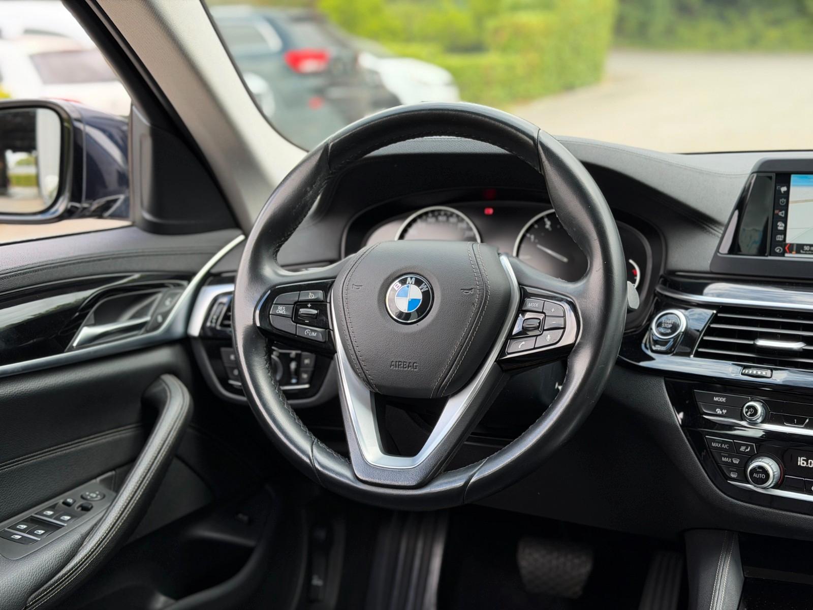 BMW 520 i 5 Limousine Luxury Line Garantie *Navi*LED