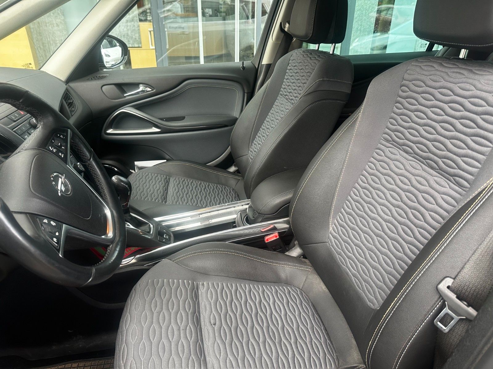 Fahrzeugabbildung Opel Zafira C Tourer Autom. /Klimaaut /Fahrradträger