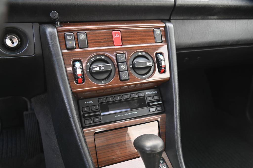 Mercedes-Benz CE 300