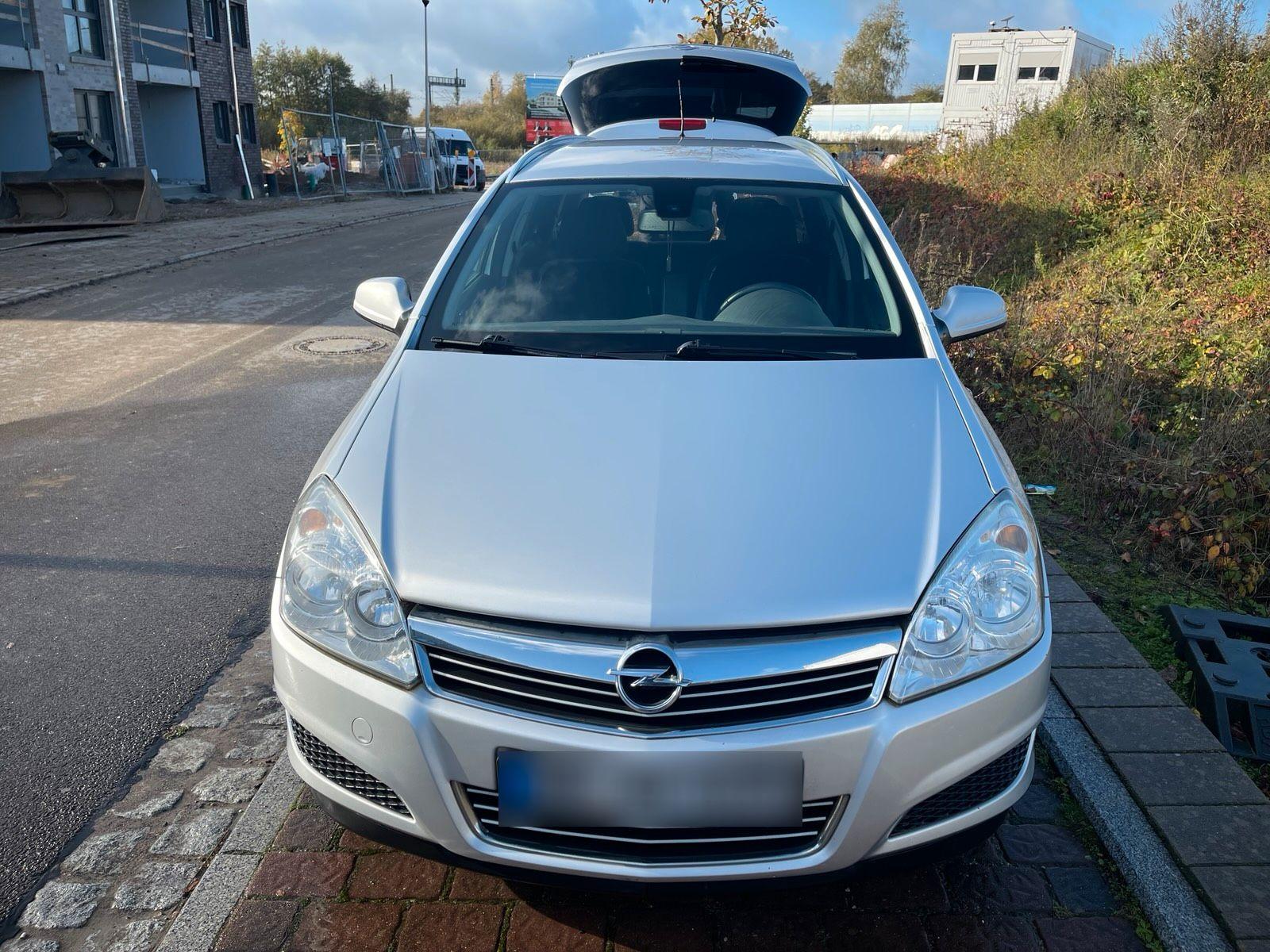 Opel Astra 2009 — photo 6
