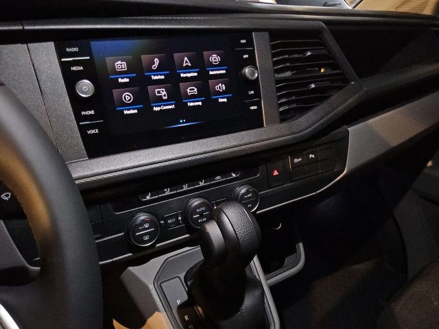 T6.1 Caravelle Comfortline 2,0l TDI LR Aut