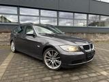 BMW 320D Touring *XEN+NAVI+PANO+LEDER* - BMW 320 aus 2005: Kombi, 320d
