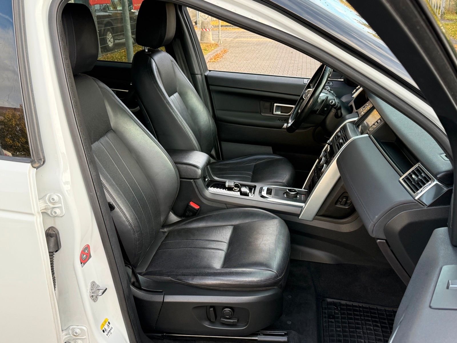Land Rover Discovery Sport HSE SD4 SD240 AWD BLACK EDITION foto 12