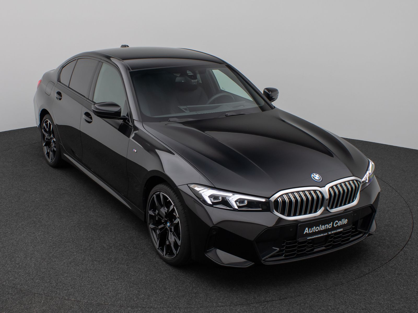 Fahrzeugabbildung BMW 330e M Sport 360°HUD DAB H/K Alarm ParkAs 19Zoll
