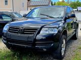 Volkswagen Touareg V6 TDI BI-XENON AHK 4x SHZ TEMPOMAT - Volkswagen Touareg aus 2005: V6