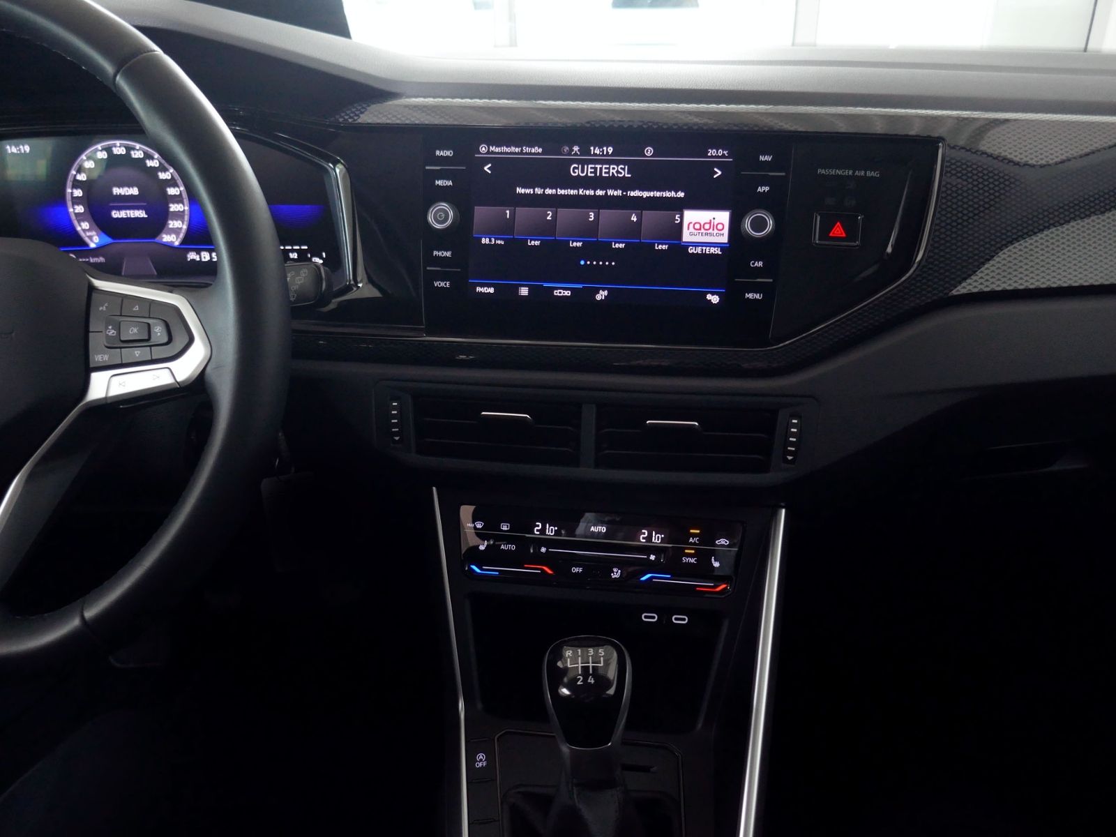 Fahrzeugabbildung Volkswagen Polo Life 1.0 MPI | LED RFK GRA Navi