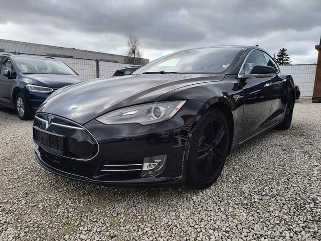 Tesla Model S 85D, neue Batterie, CCS Adapter