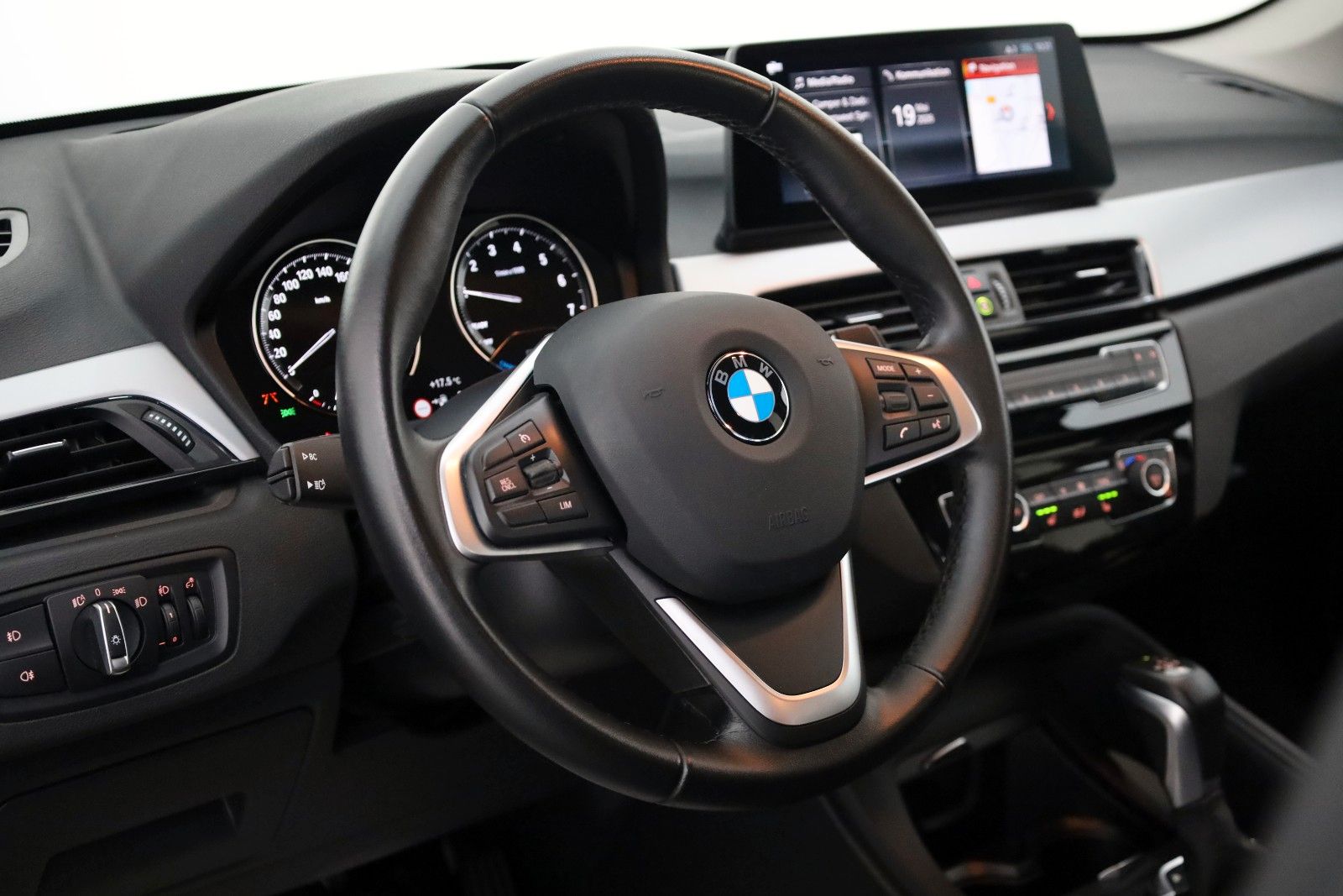 Fahrzeugabbildung BMW X1 xDrive 25e Advantage Leder,Navi,LED,Kamer,HUD
